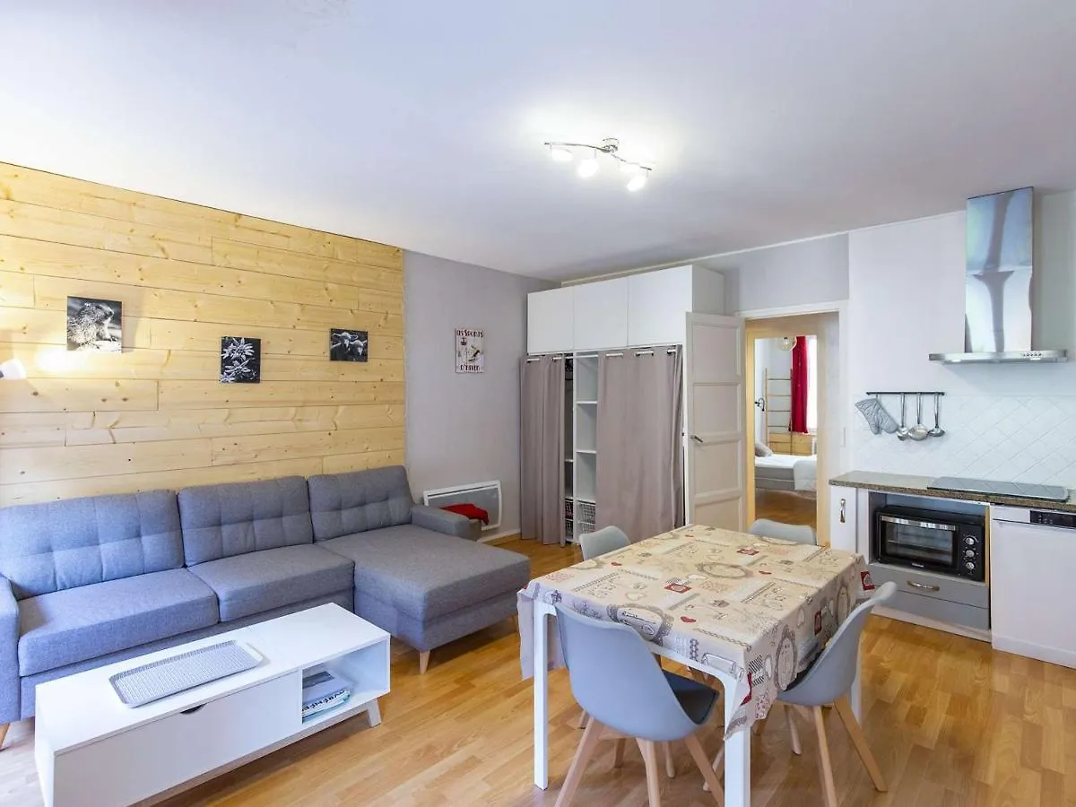 Apartment Appartement Renove 4-6 Pers, Centre-Ville Cauterets Avec Balcon Et Wifi, A 600M Des Pistes - Fr-1-401-249 Frankreich
