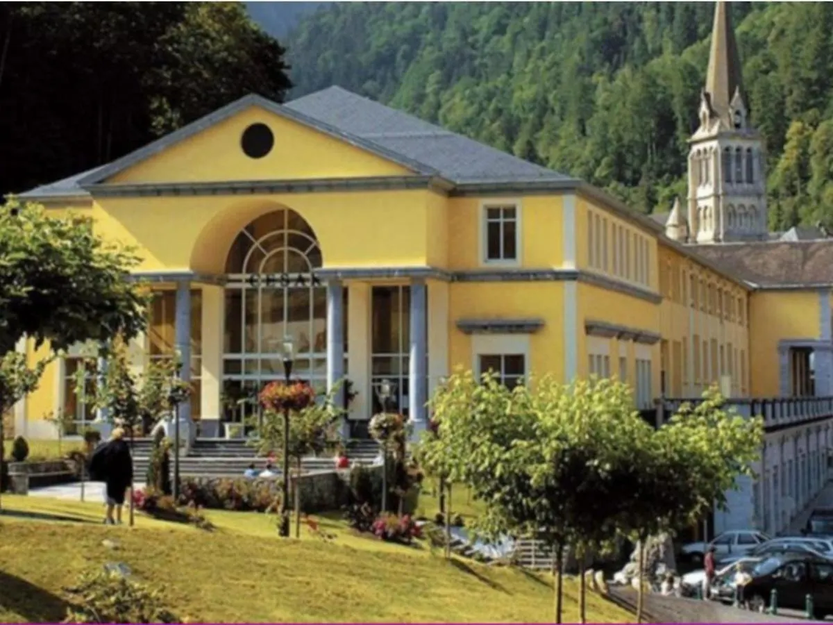 Appartement Renove 4-6 Pers, Centre-Ville Cauterets Avec Balcon Et Wifi, A 600M Des Pistes - Fr-1-401-249 Apartment